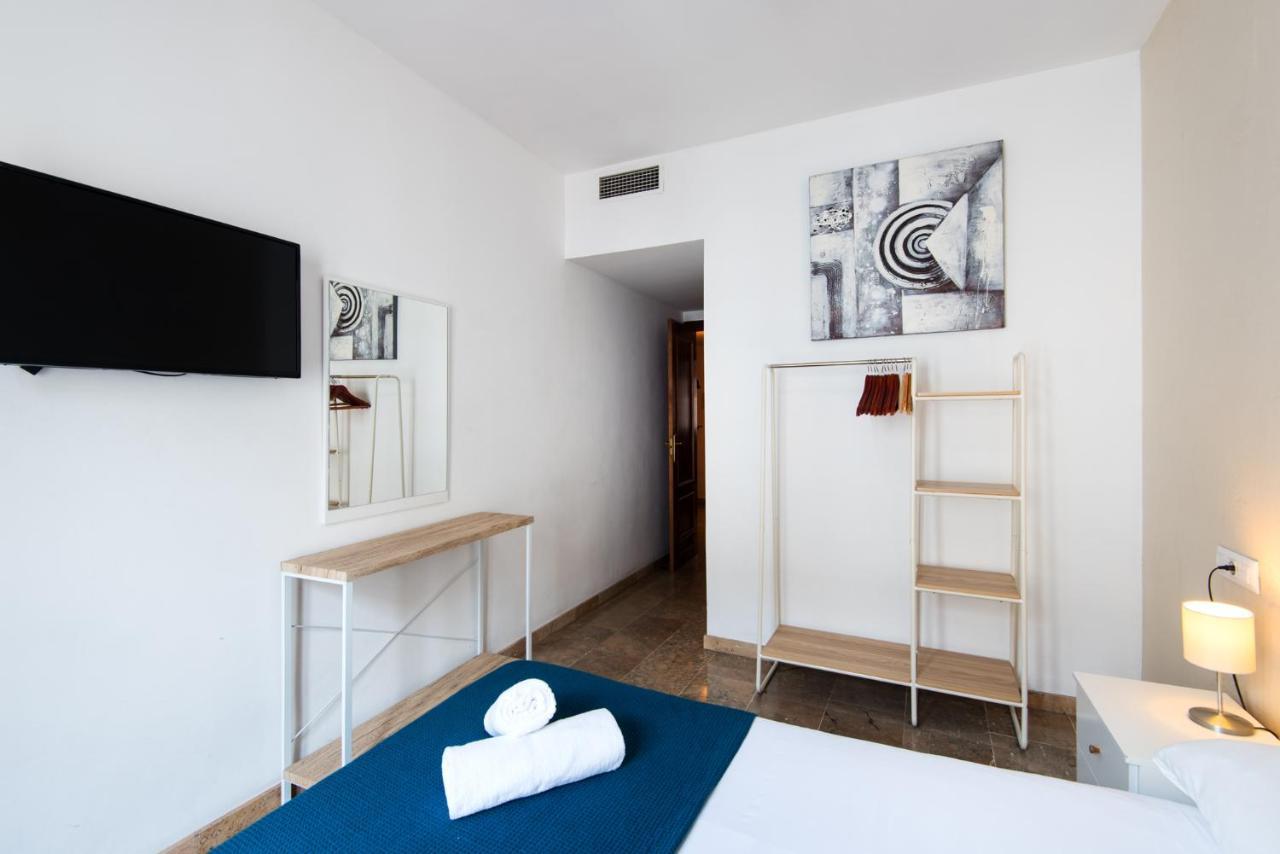 Center Apartment 2Bed 2B Aircon Wif And Parking Free Málaga Eksteriør billede